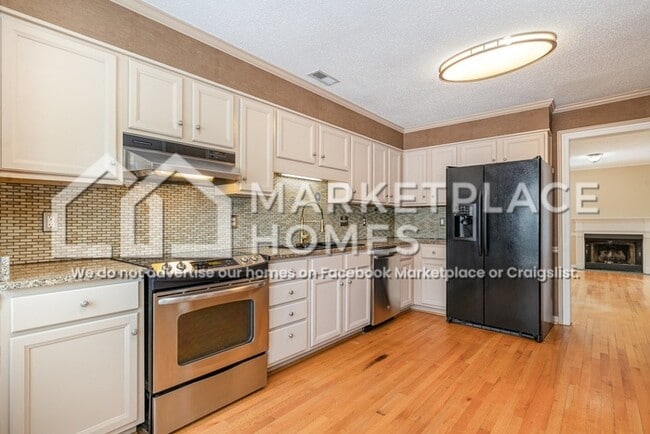 Photo - 225 Woodside Ave