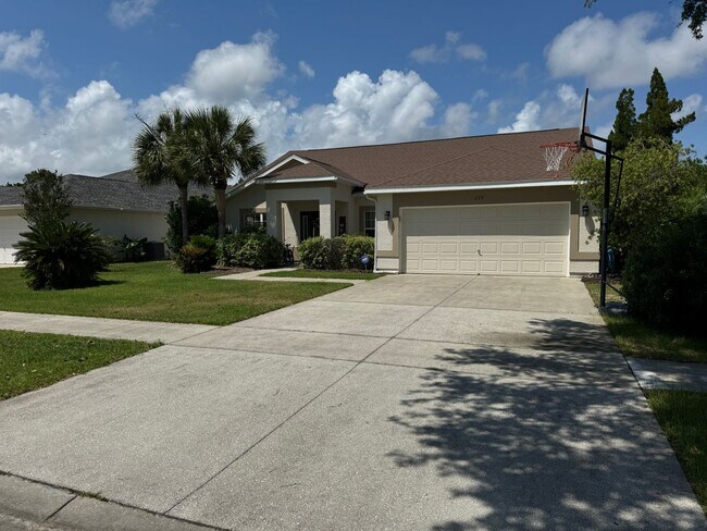 Photo - 4 bed 2bath with Pool