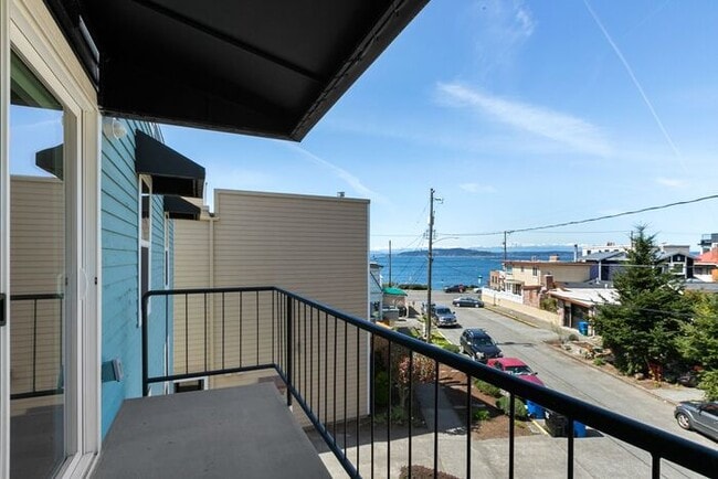 Photo - Beautifully Remodeled Top Floor Alki Condo with Views!