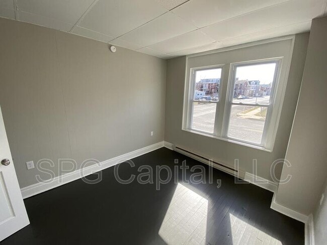 Photo - 637 York St
