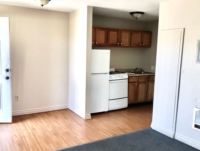 Kitchen - 7602 Grange St W Apartments Unit I