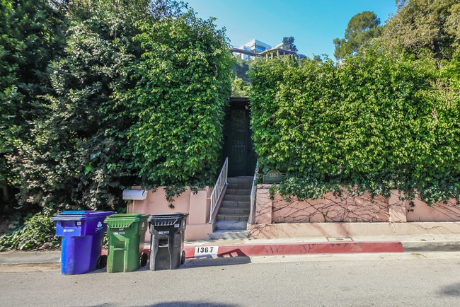 Photo - 1367 N Beverly Dr