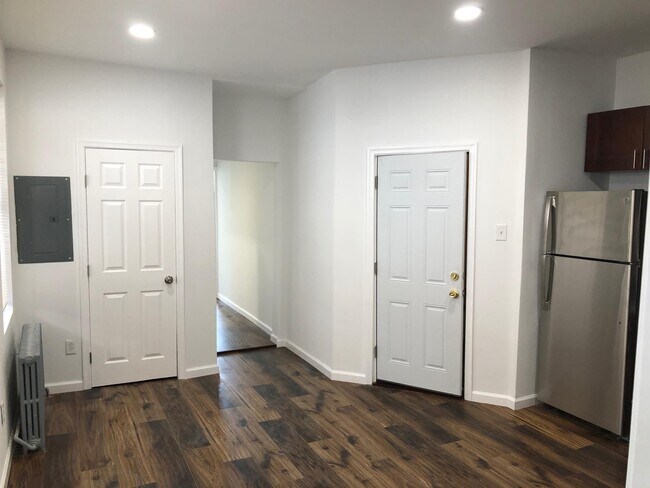 Photo - 4941 Walnut St Unit 2