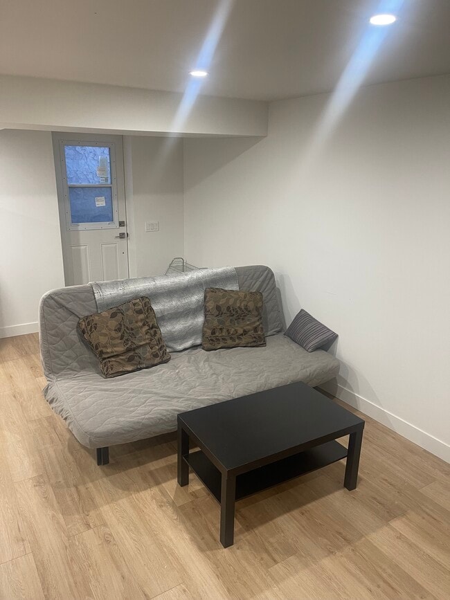 Building Photo - 111 Autumn Green SE