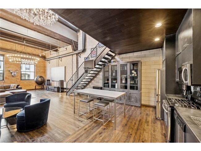 Photo - 801 N Washington Ave Unit 320