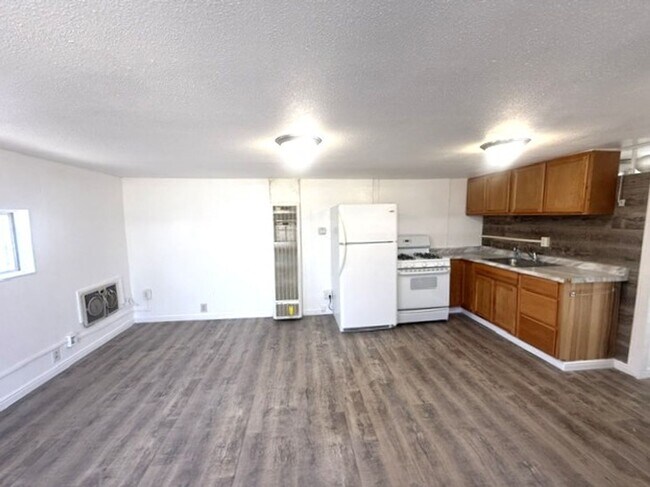 Photo - 408 Hamilton St Unit 408 1/2