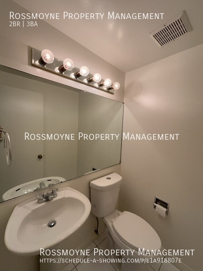 Photo - 18550 Hatteras St Unit 21
