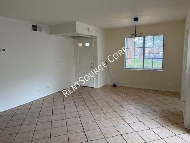 Photo - 2554 Olive Dr Unit #117