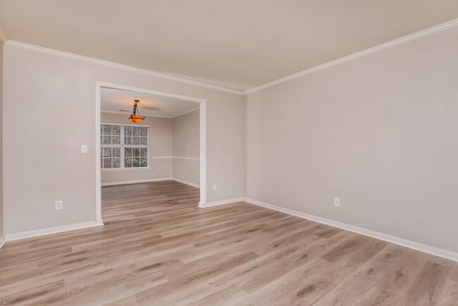 Photo - 409 Pyracantha Dr