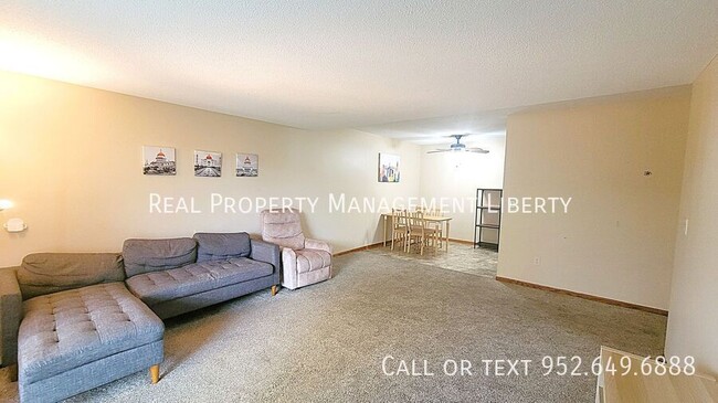 Photo - 1690 Highway 36 W