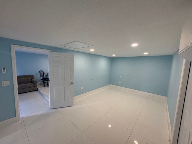 Photo - 2025 56th Ave