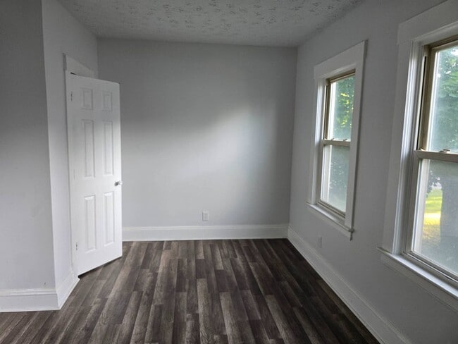 Photo - Charming 4-Bedroom Property in Prime Location