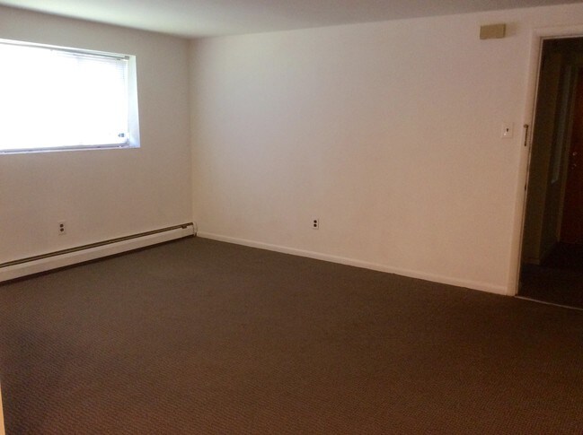 Bedroom - 1140 Simpson St Unit 21