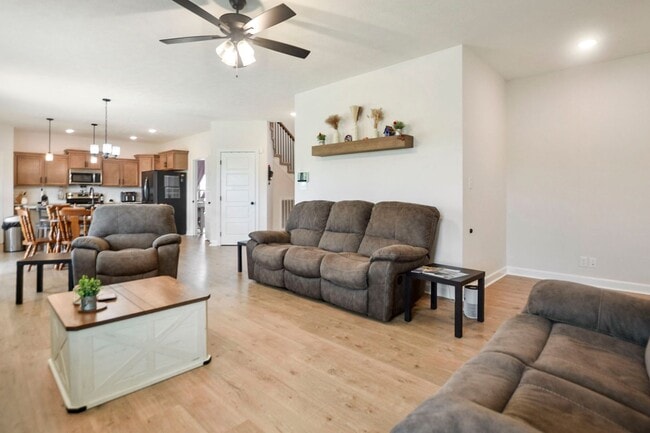 Photo - Pet Friendly Four Bedroom!