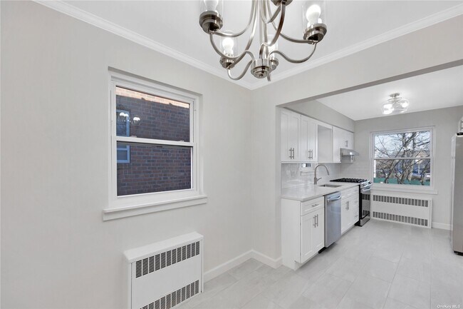 Photo - 160-37 Willets Point Blvd