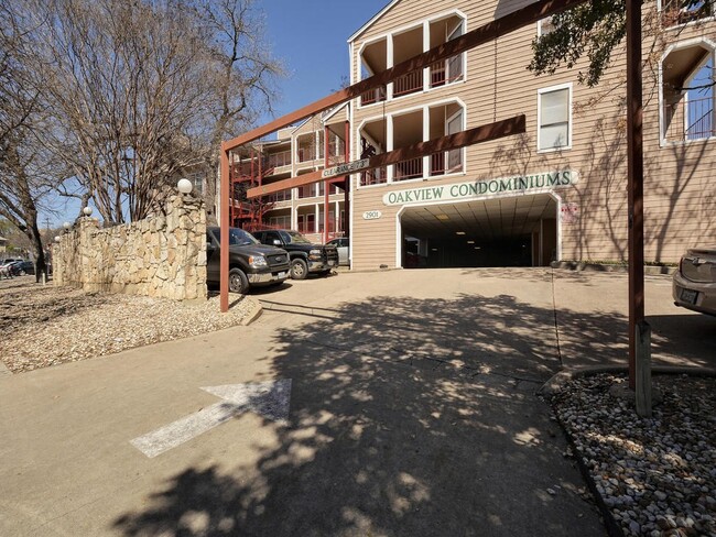 Photo - 2901 San Jacinto Blvd Condo Unit 109