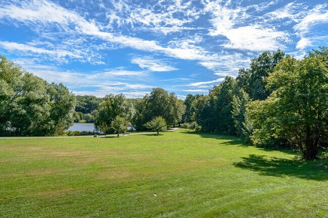 Photo - 140 Kenrick St Unit 21