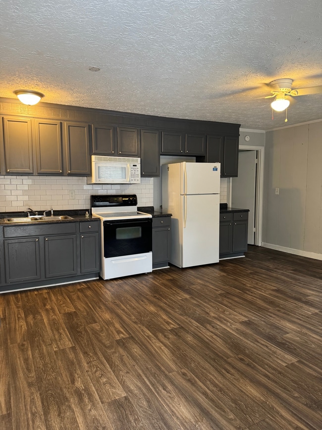 111 Sinclair Marina Rd