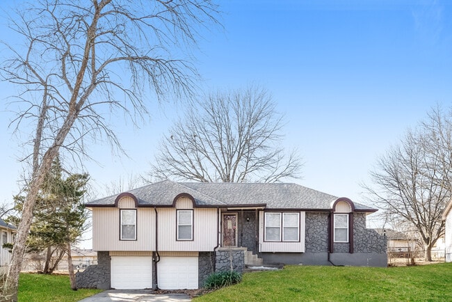 Building Photo - Cozy 3 Bedroom Home in Grandview, MO