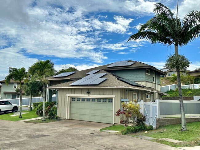 Photo - Modern & Custom 3 Bedroom / 2.5 Bathroom House in The Cottages At Kehalani! Pet friendly!