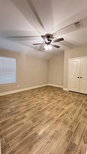 Photo - 906 Tippit Ln