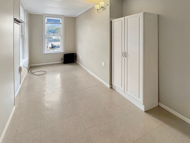 Photo - 106 W Church St Unit #1