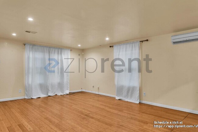 Photo - 655 Brockhurst St