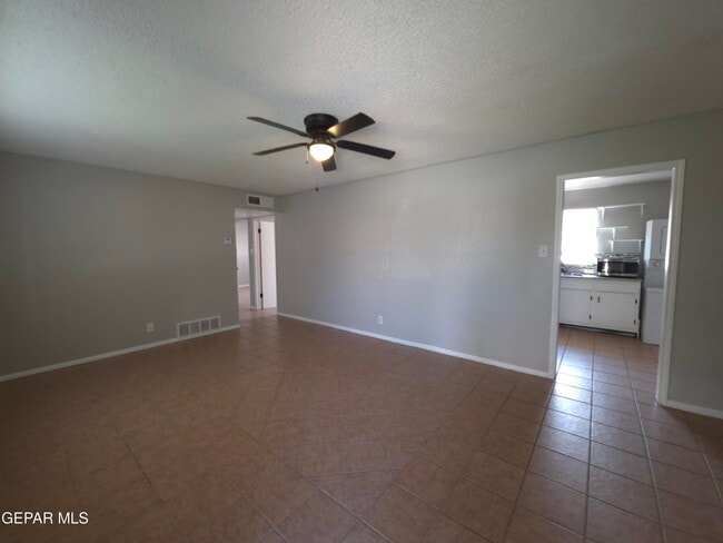 Photo - 3908 Hercules Ave
