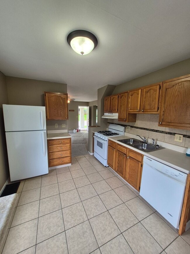 Photo - Charming 2 bed-1 bath in Bloomington