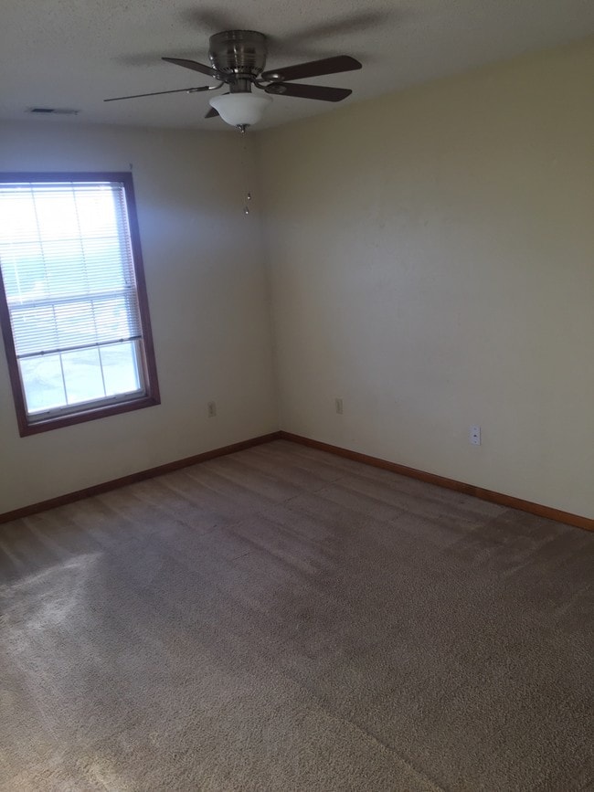 Bedroom - 513 Cantebury Dr Unit B
