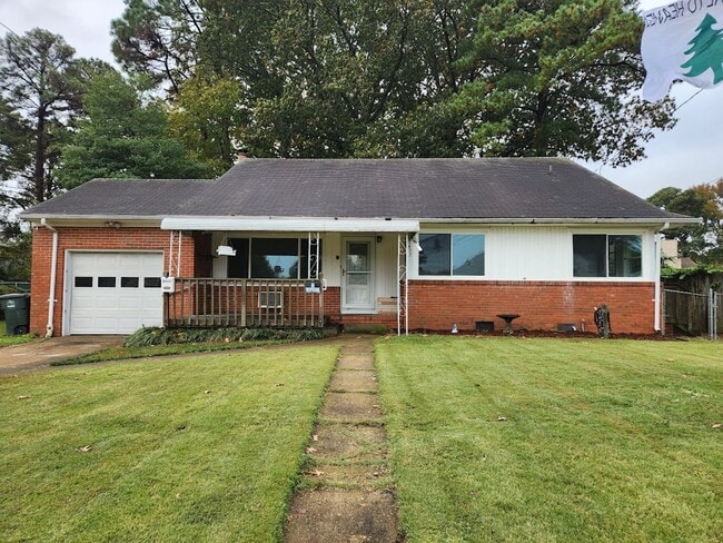 Photo - Spacious Home in Great Neighborhood