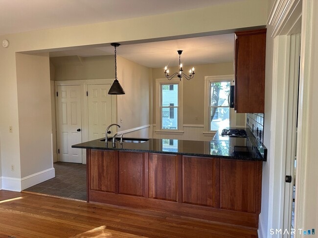 Photo - 380 N Main St