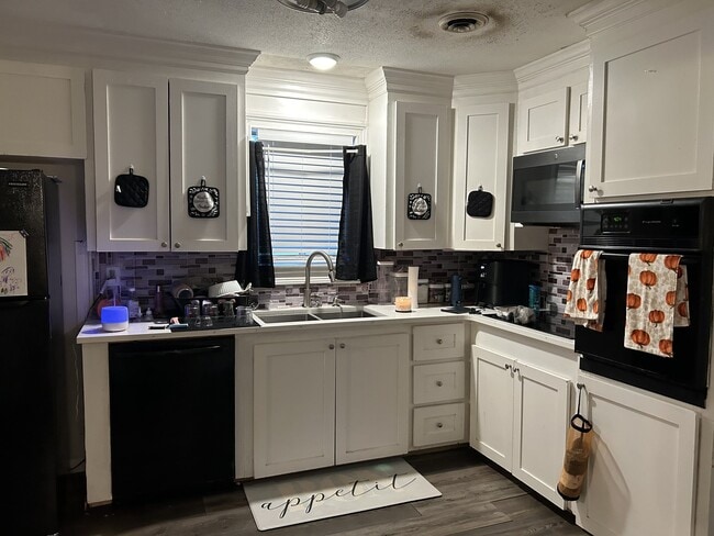 Photo - 1102 Wooddell Dr
