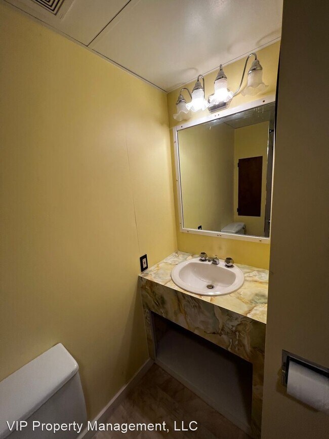 1 br, 1 bath House - 826 Bank St. Unit #102 - 1 br, 1 bath House - 826 Bank St. Unit #102