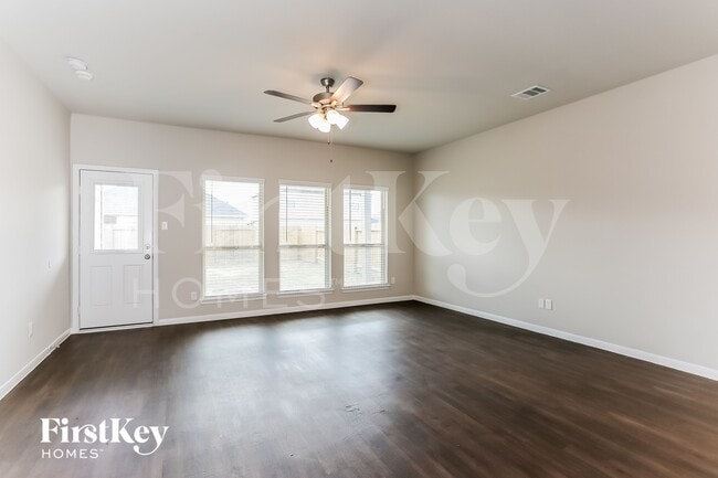 Photo - 7215 Victorville Dr