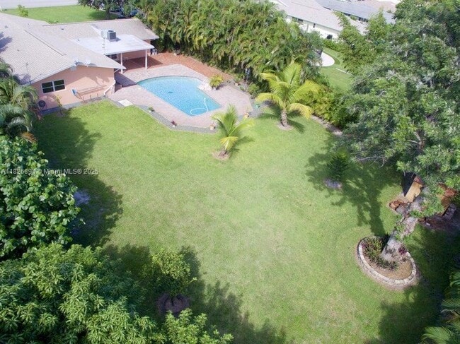 Photo - 4770 Holly Dr