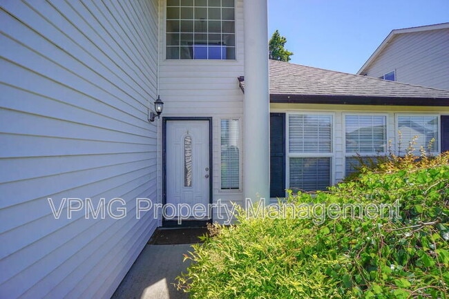 Photo - 7205 NE 159th Ave