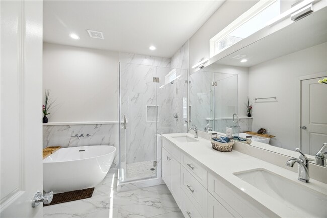 Photo - 5237 Hillman St