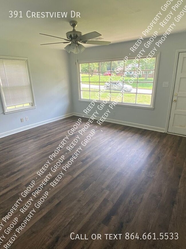 Photo - 391 Crestview Dr