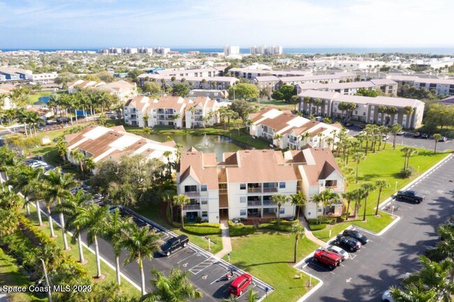 Building Photo - 650 Island Club Dr Unit 153 Rental