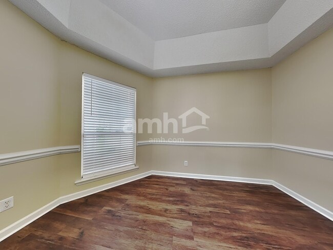 Photo - 102 Kathryns Ct