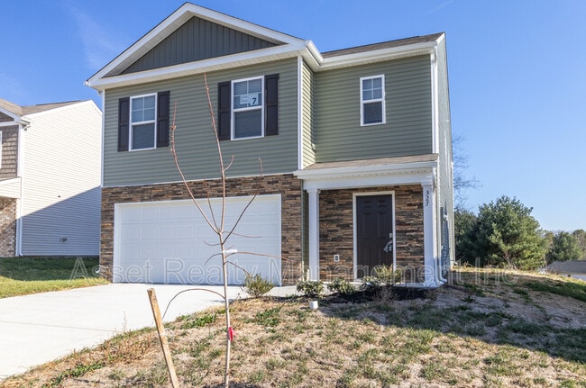 Photo - 327 Everleigh Cir