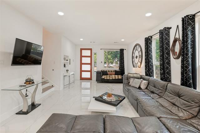 Photo - 3314 Herbert St