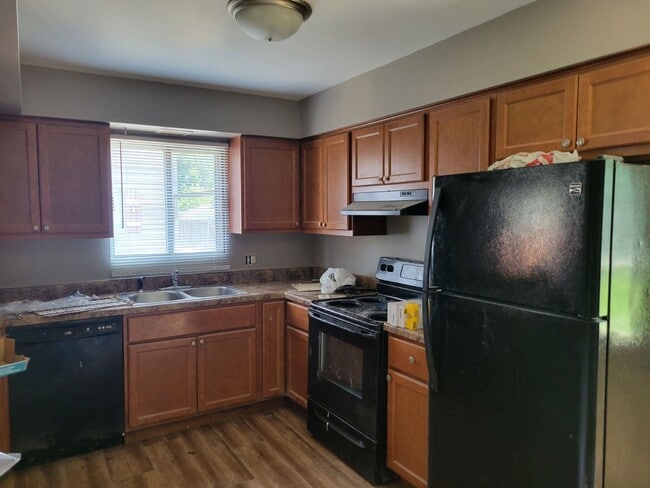 Kitchen - 1607 87th Pl Apartments Unit 1607