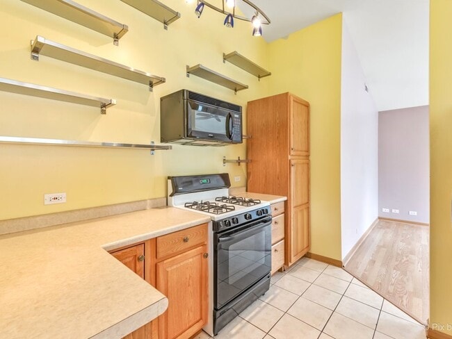 Photo - 4909 Spencer Ave