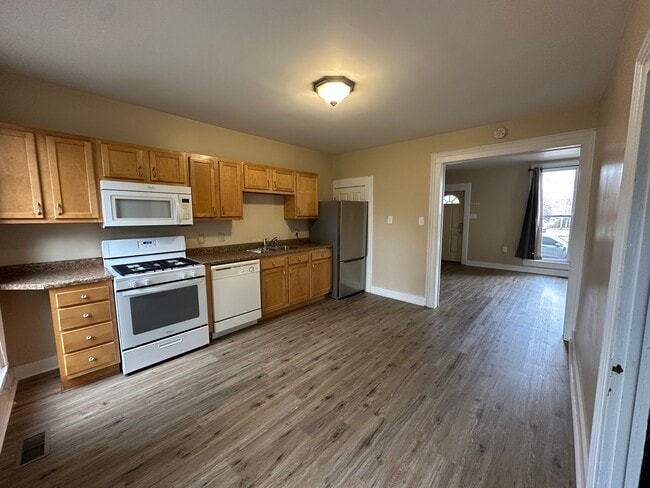 Photo - 711 Napoleon St Unit 711