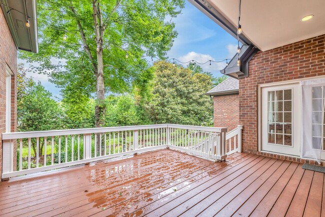 Building Photo - Downtown Franklin 4bdrm/4bath for rent!