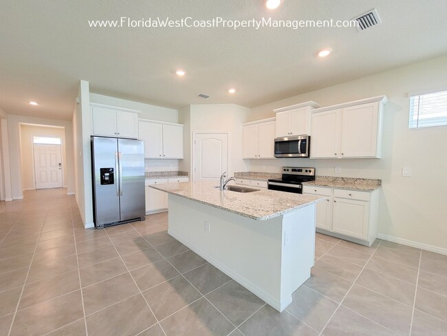 Photo - COOL COASTAL 4 BED/2 BATH HOME! PALISADES LAKEWOOD RANCH! COMMUNITY POOL/FITNESS ROOM!
