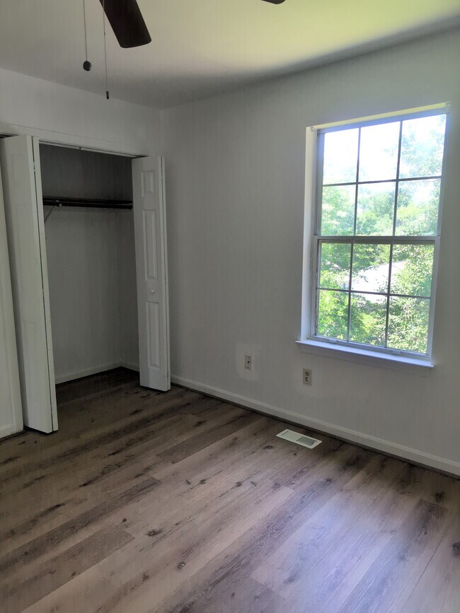 Photo - 314 Moonlight Ct House