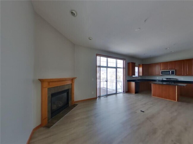 Photo - 1627 Fox Hunt Way